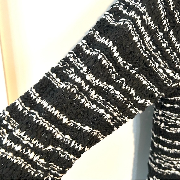 Eileen Fisher Women's Black and White Striped Nubbly Cotton‎ Sweater in Size XL - Picture 6 of 12